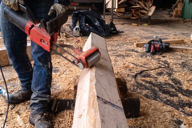 immagine di una lavorazione sul legno
