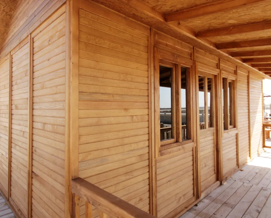 immagine di una pila di legno da ardere